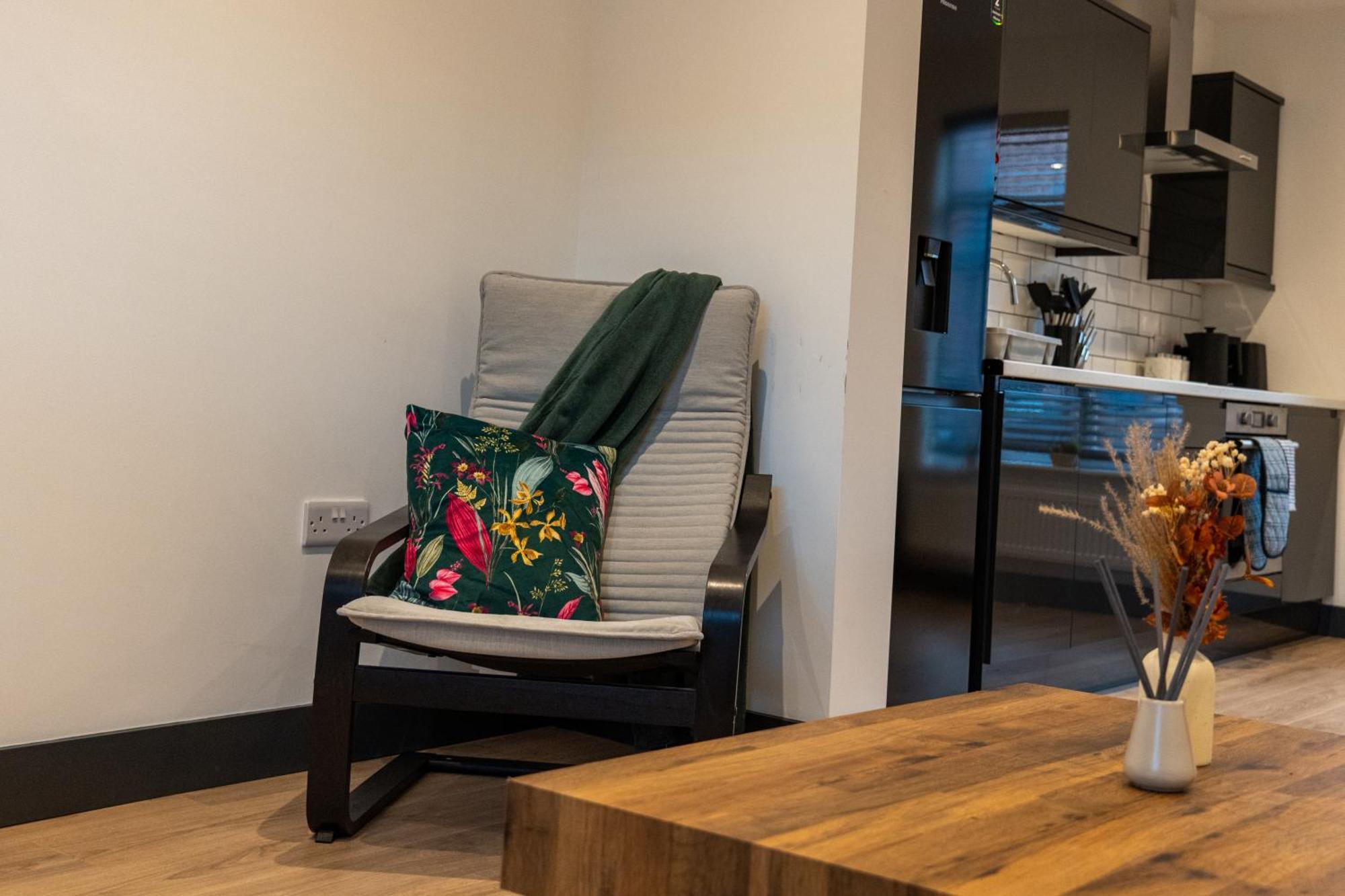 High End Apartment - Perfect For Contractors & Builders - Free Parking Ilkeston Zewnętrze zdjęcie