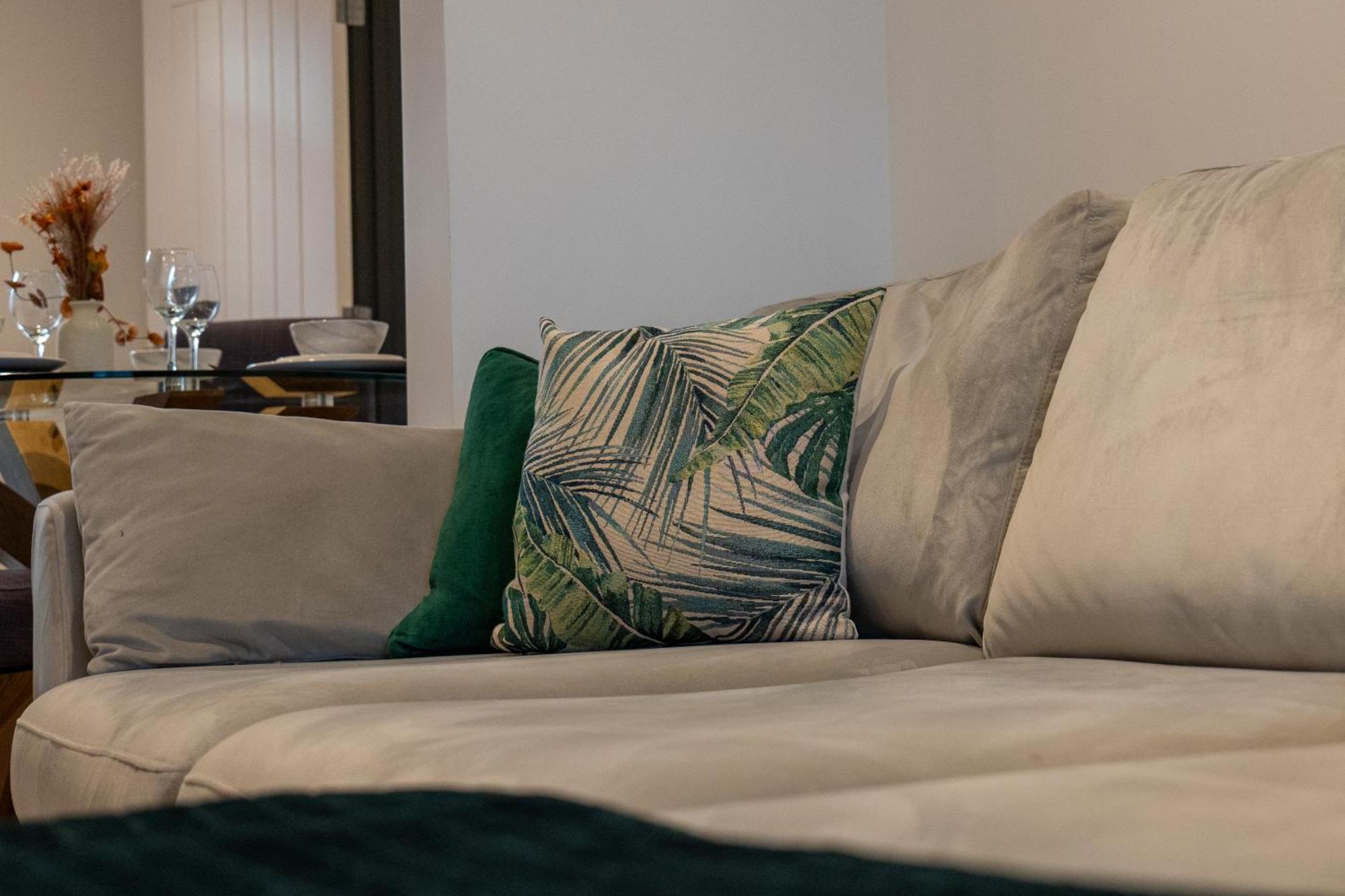 High End Apartment - Perfect For Contractors & Builders - Free Parking Ilkeston Zewnętrze zdjęcie