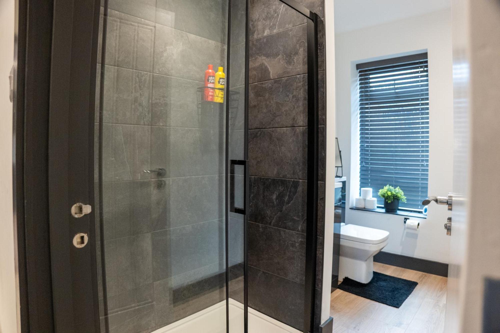High End Apartment - Perfect For Contractors & Builders - Free Parking Ilkeston Zewnętrze zdjęcie